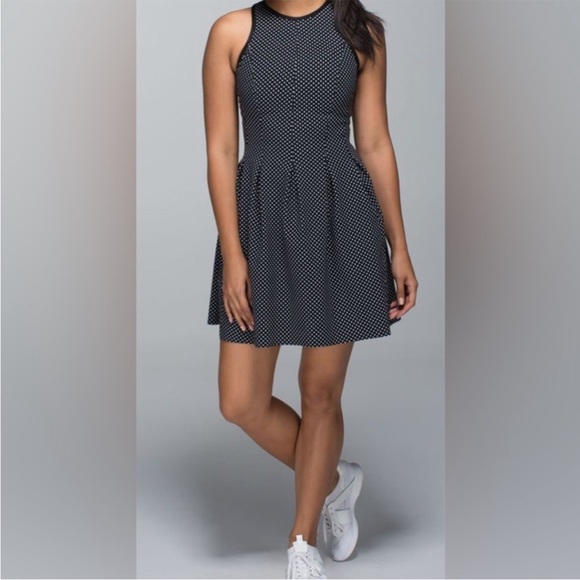 Lululemon Here To There Dress Biggy Dot Printed Black Ghost / Black - Picture 2 of 8